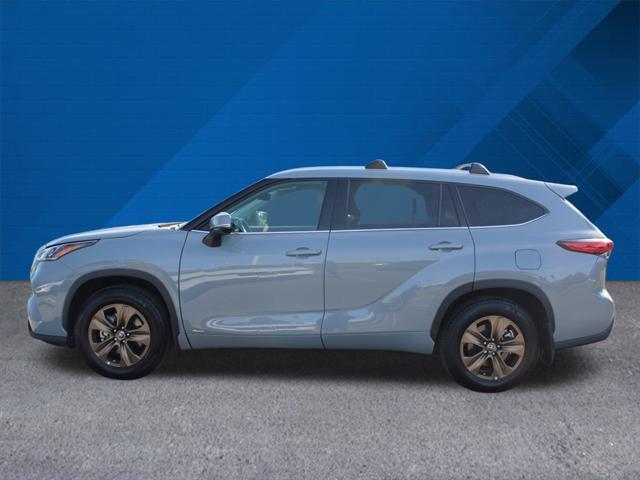 2022 toyota highlander hybrid xle