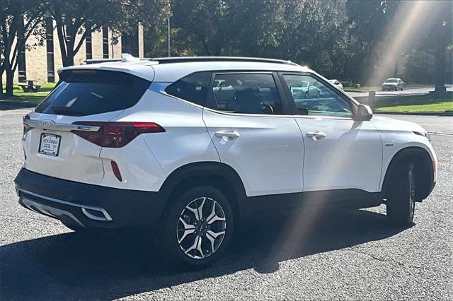 2022 kia seltos ex