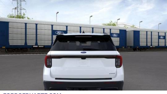 2025 Ford Explorer