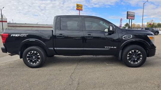 2017 Nissan Titan