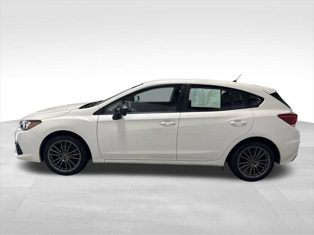 2022 subaru impreza base