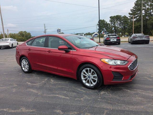 2020 ford fusion se