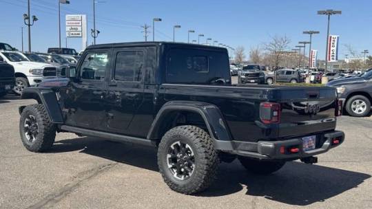 2024 Jeep Gladiator