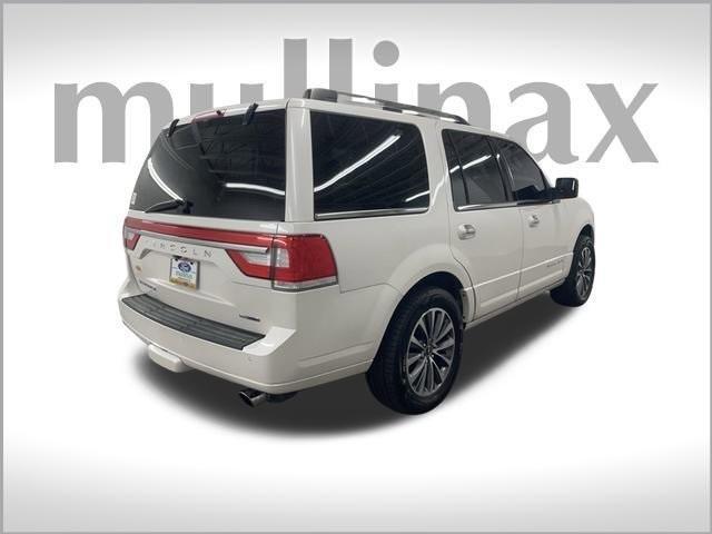 2015 lincoln navigator base