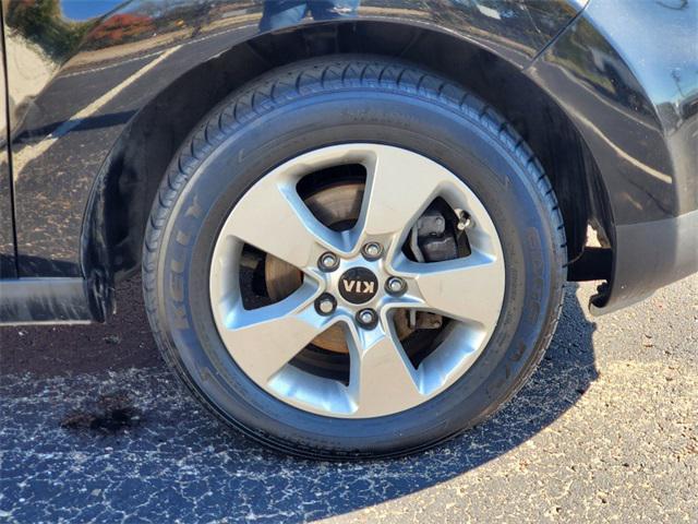 2019 kia soul base