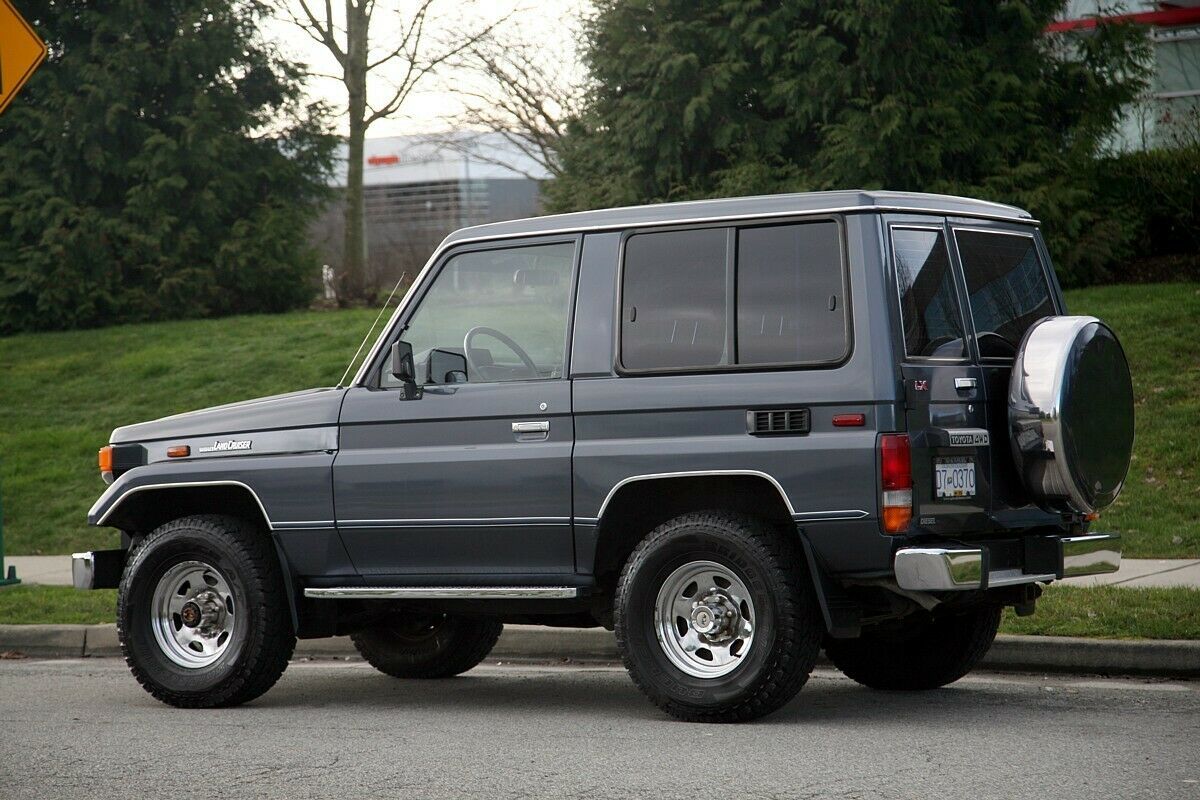1987 toyota land cruiser bj70 diesel 5 sp lhd canadian model, super rare!!