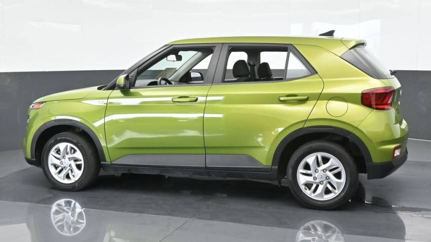 2022 hyundai venue se