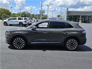 2022 Lincoln Nautilus black label