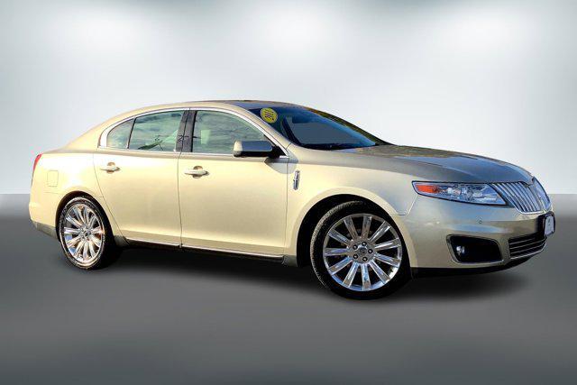 2011 lincoln mks base