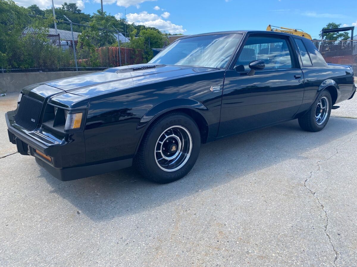 20k orig miles car is super nice and original except paint ice cold a/c