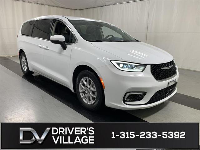 2023 chrysler pacifica touring-l