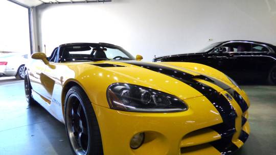 2005 Dodge Viper