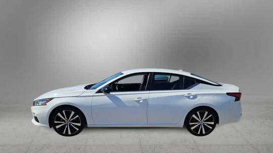 2021 nissan altima 2.5 sr