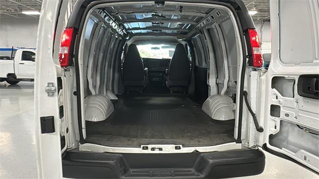 2023 chevrolet express 2500 rwd 2500 regular wheelbase wt
