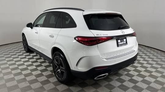 2025 Mercedes-Benz GLC