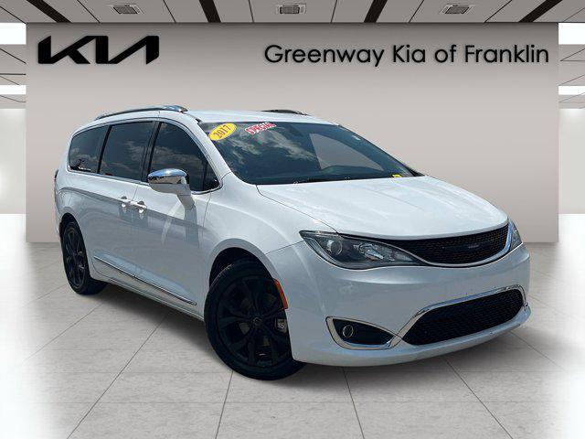 2017 chrysler pacifica limited