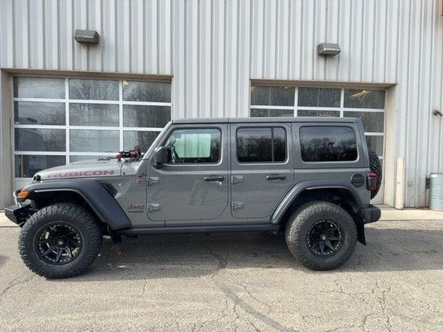 2022 jeep wrangler unlimited rubicon in burlington, wisconsin