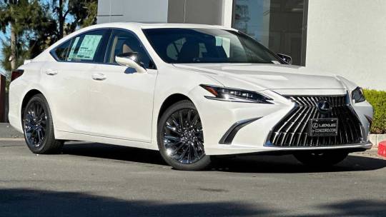 2025 Lexus ES