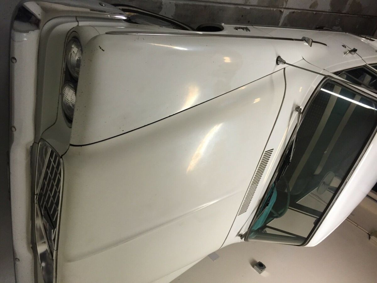 1961 plymouth valiant sedan white rwd automatic v200