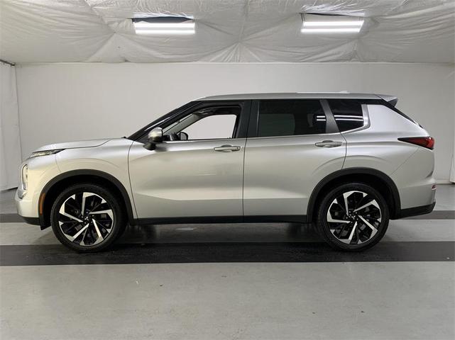 2022 mitsubishi outlander es