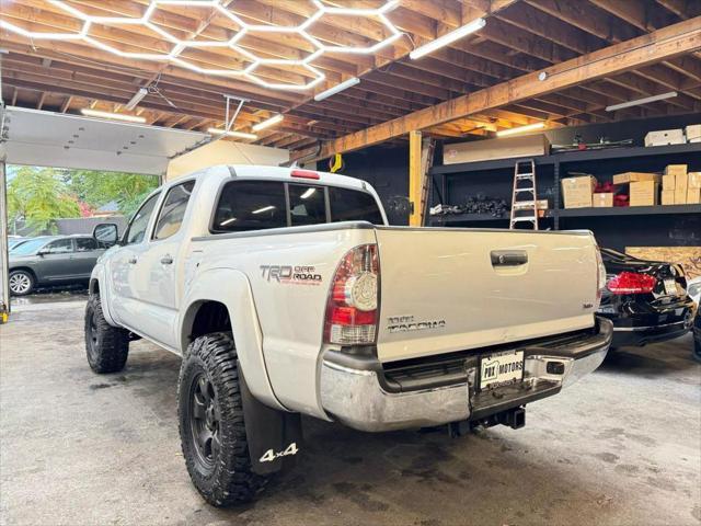 2012 toyota tacoma base