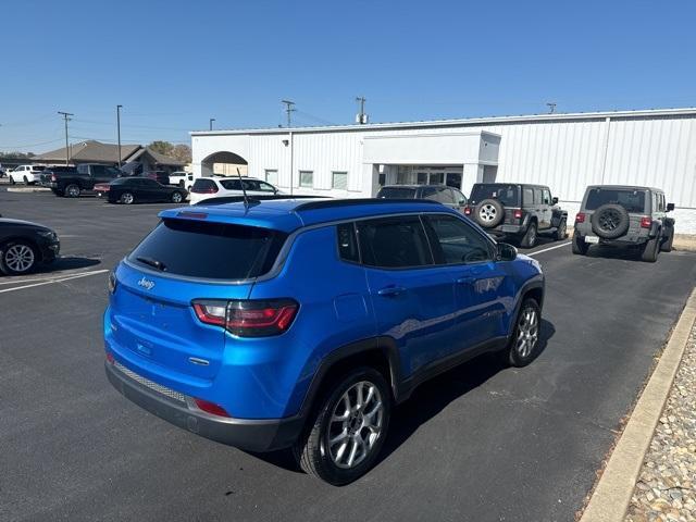 2022 jeep compass latitude lux