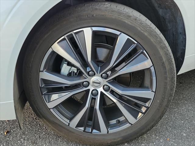 2022 volvo xc60 b5 momentum