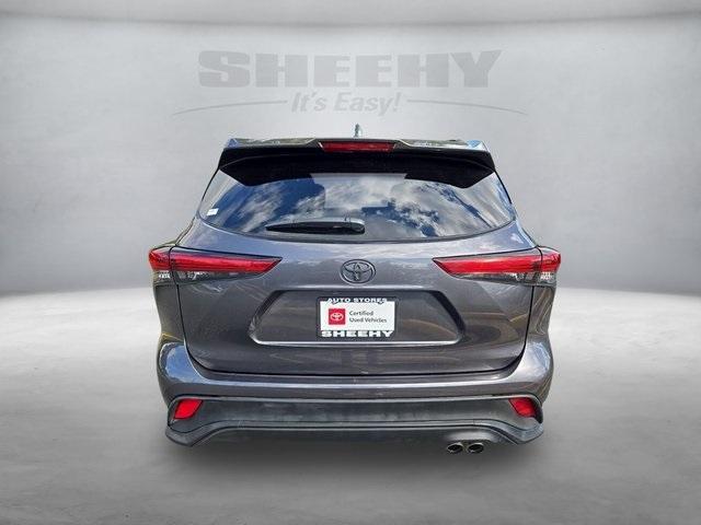 2022 toyota highlander xse