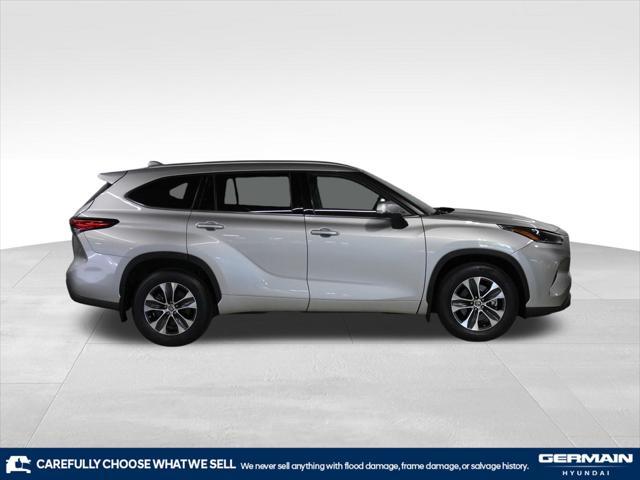 2021 toyota highlander xle