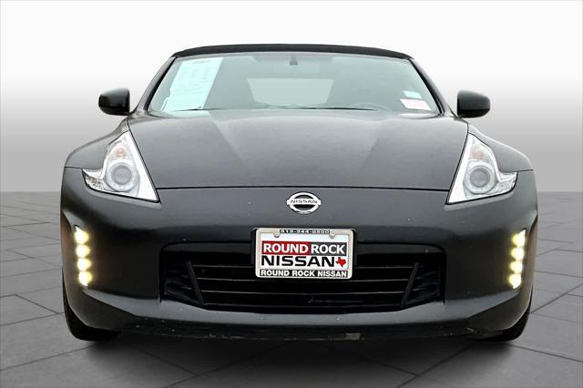 2015 nissan 370z base