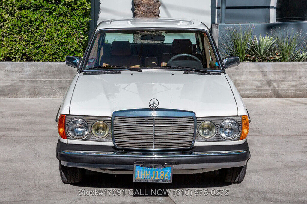 1983 mercedes-benz 300-series