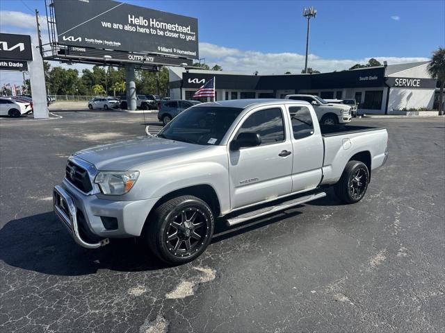 2013 toyota tacoma base
