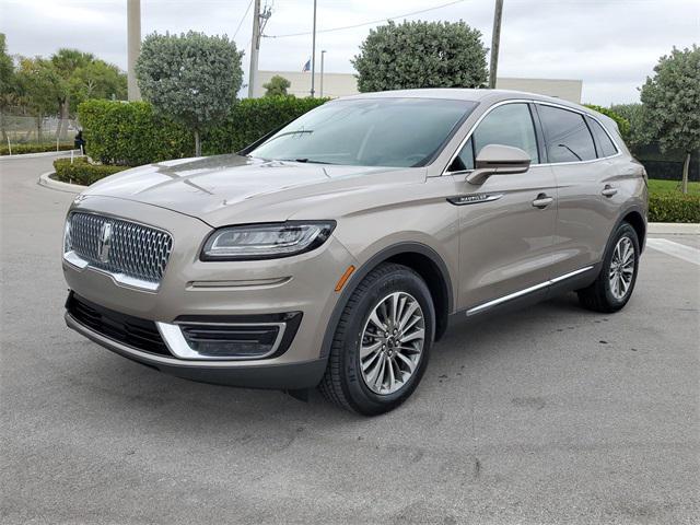 2019 lincoln nautilus select