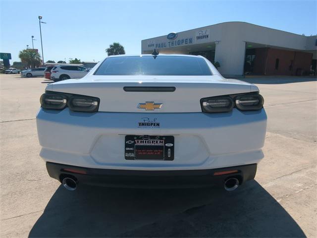 2023 chevrolet camaro 1lt