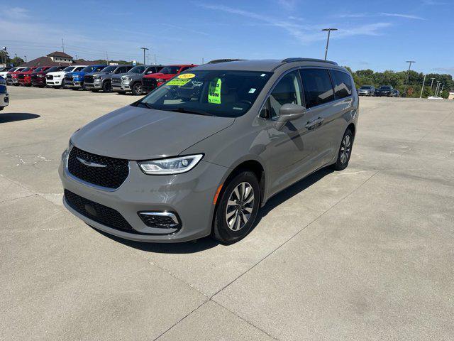 2021 chrysler pacifica touring l