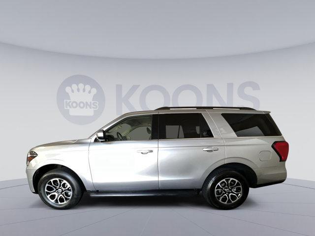 2022 ford expedition xlt