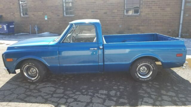 1971 classic chevy c-10 with low miles- great condition