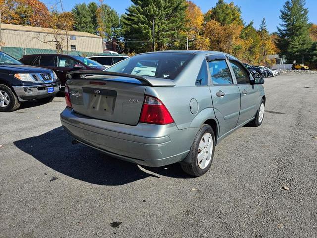 2006 ford focus zx4 se