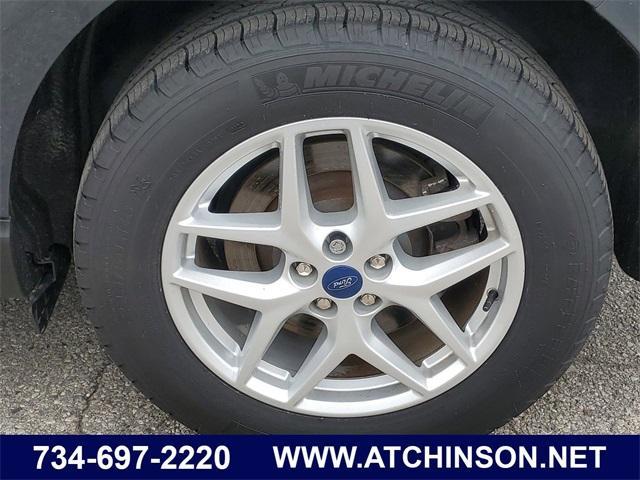 2022 ford edge sel
