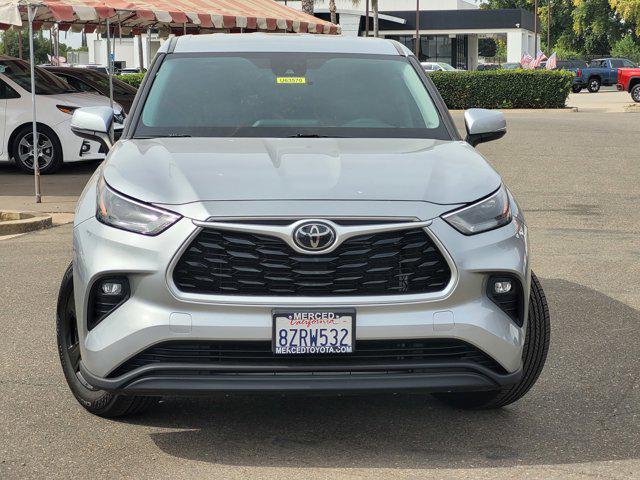 2022 toyota highlander le