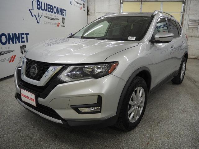 2020 nissan rogue sv