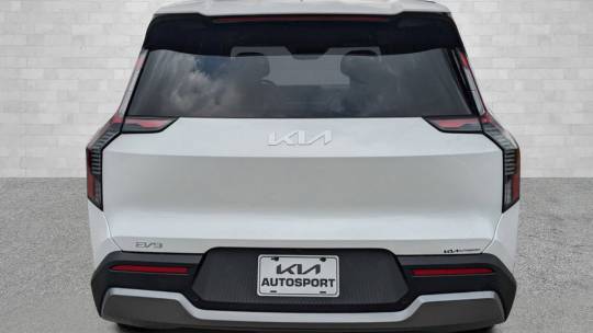 2024 Kia EV9 light long range