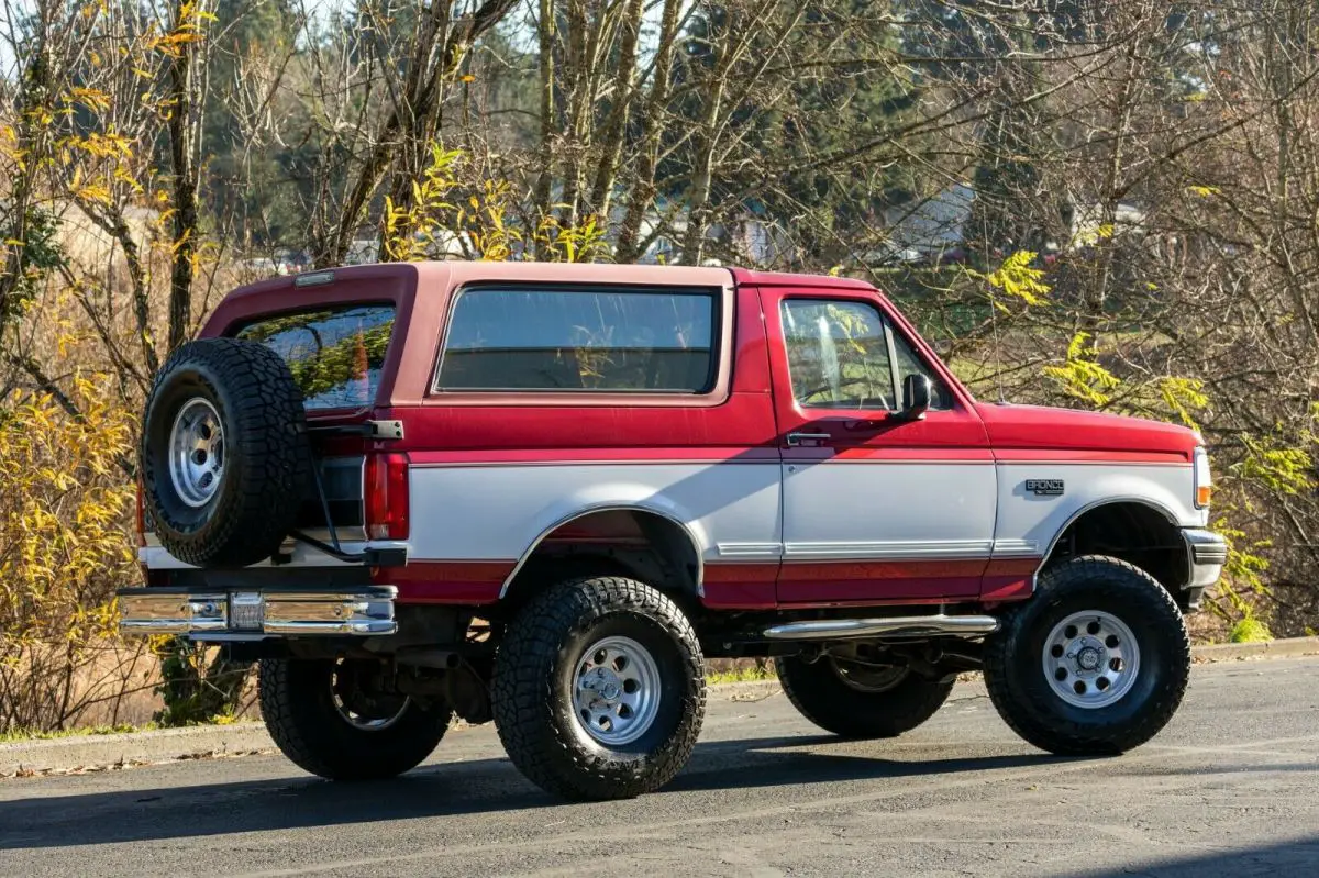 1994 ford bronco xlt 4x4 5.8l v8 only 128k original miles!!! full size bronco