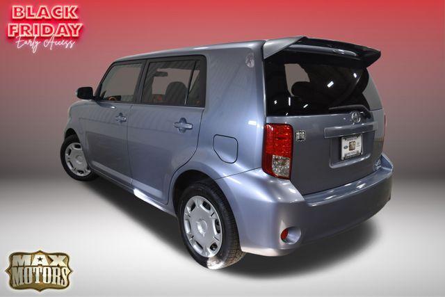 2011 scion xb base