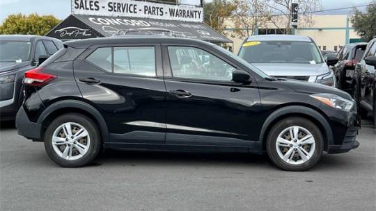 2020 Nissan Kicks