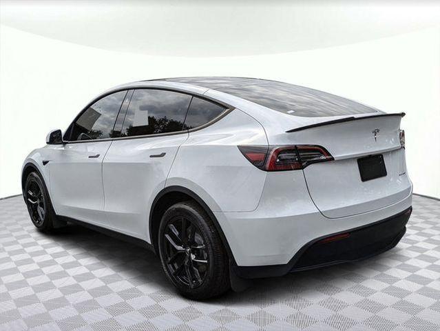 2023 tesla model y long range