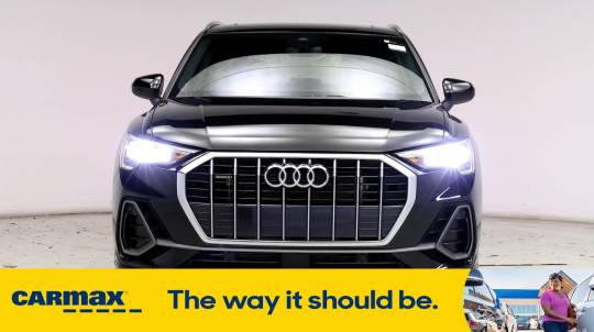 2022 Audi Q3