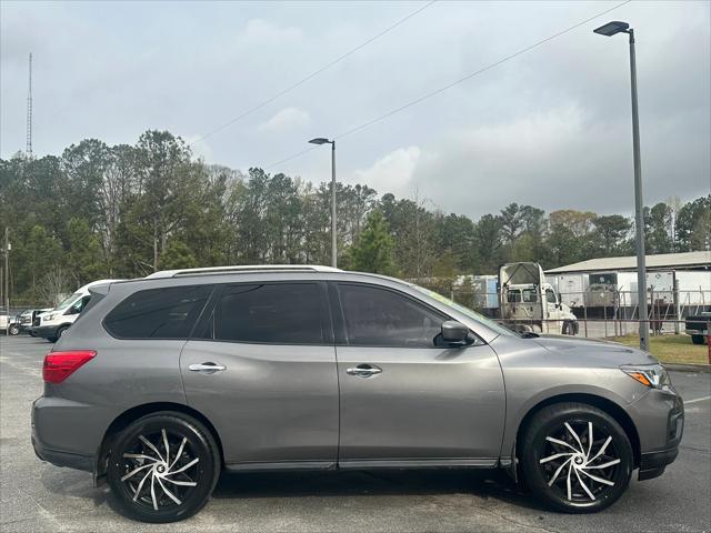 2017 nissan pathfinder sv