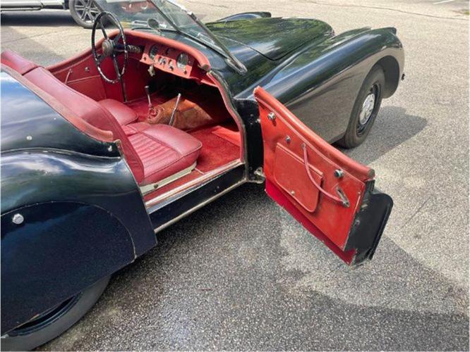 1953 jaguar xk120 in cadillac, michigan