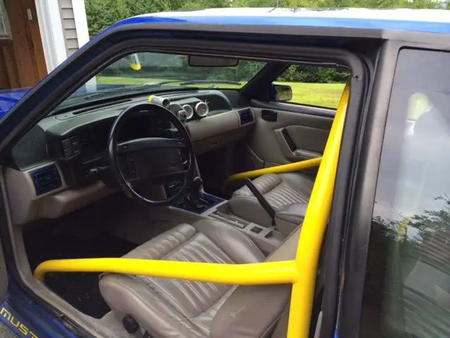 1990 ford mustang gt hatchback 2-door 5.0l supercharged